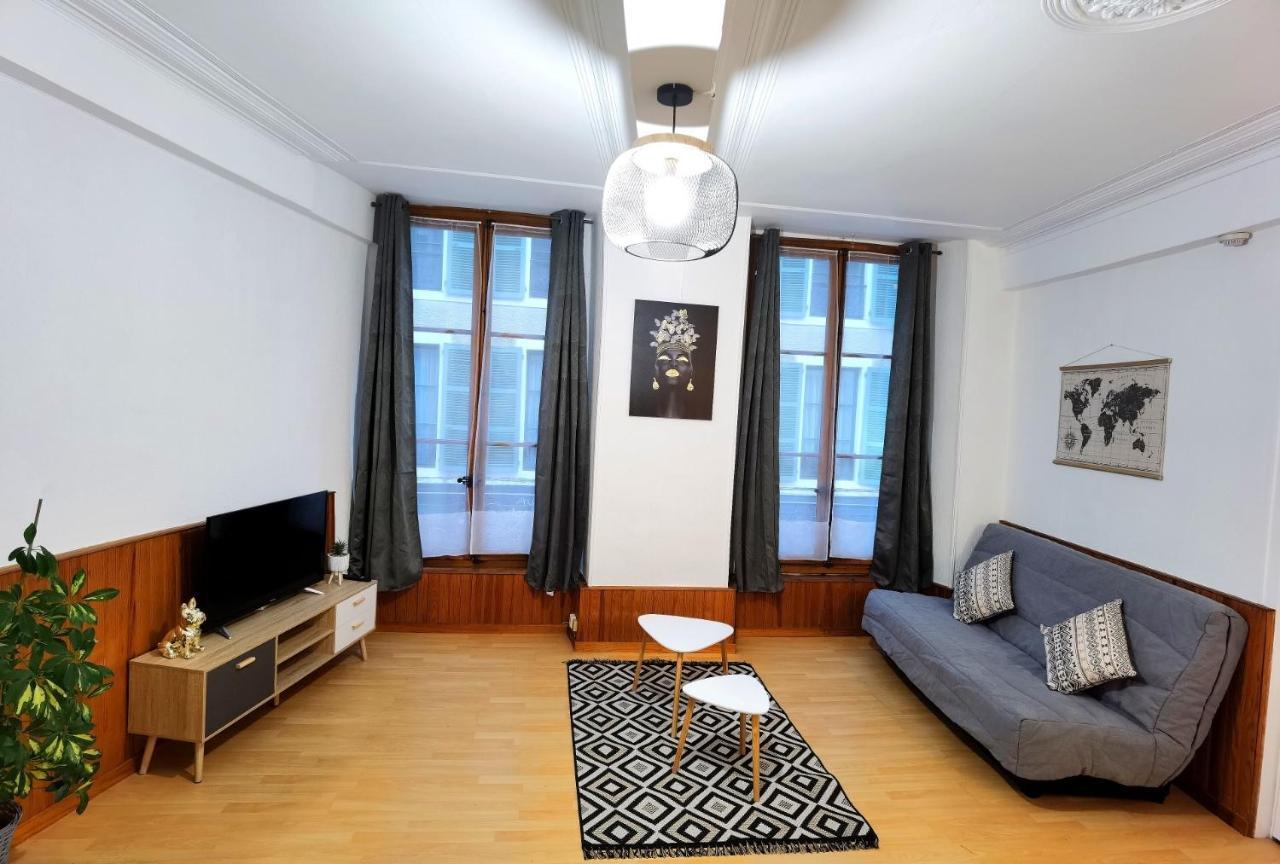 Charmant T2 Meuble Quartier Chateau De Pau Exterior foto